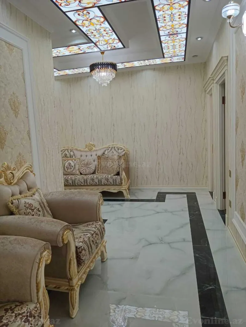 3 otaqlı Mənzil 110 m² 1-ci mikrorayon Satılır