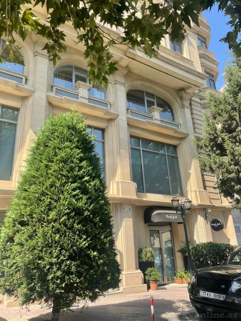 3 otaqlı Mənzil 150 m² Nizami m. Satılır