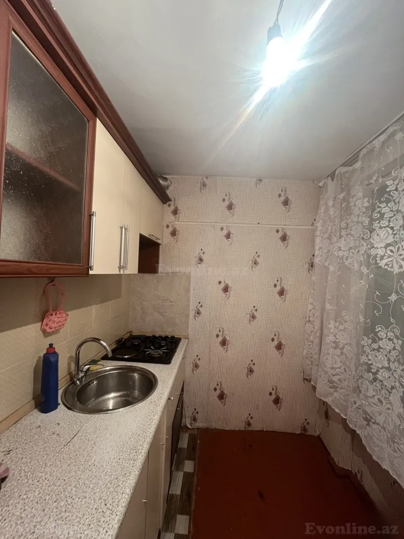 1 otaqlı köhnə tikili mənzil kirayə verilir — Sumqayıt - şəkil 3