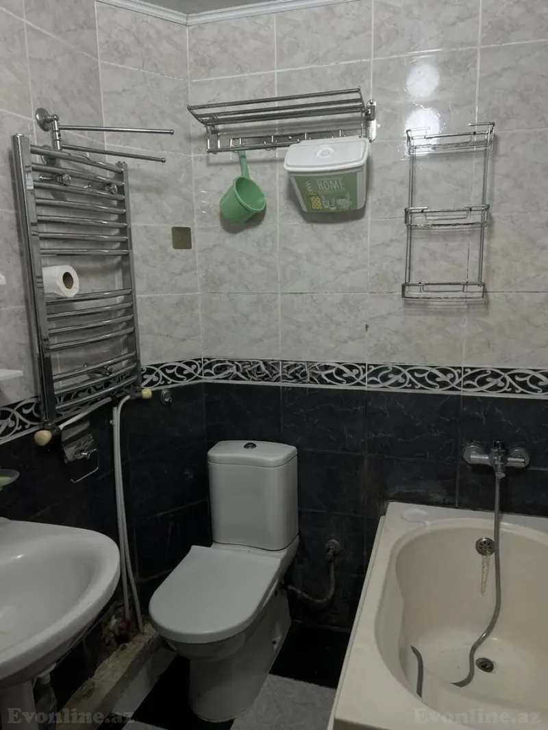 3 otaqlı köhnə tikili mənzil satılır — Yasamal r., Bakı - şəkil 6