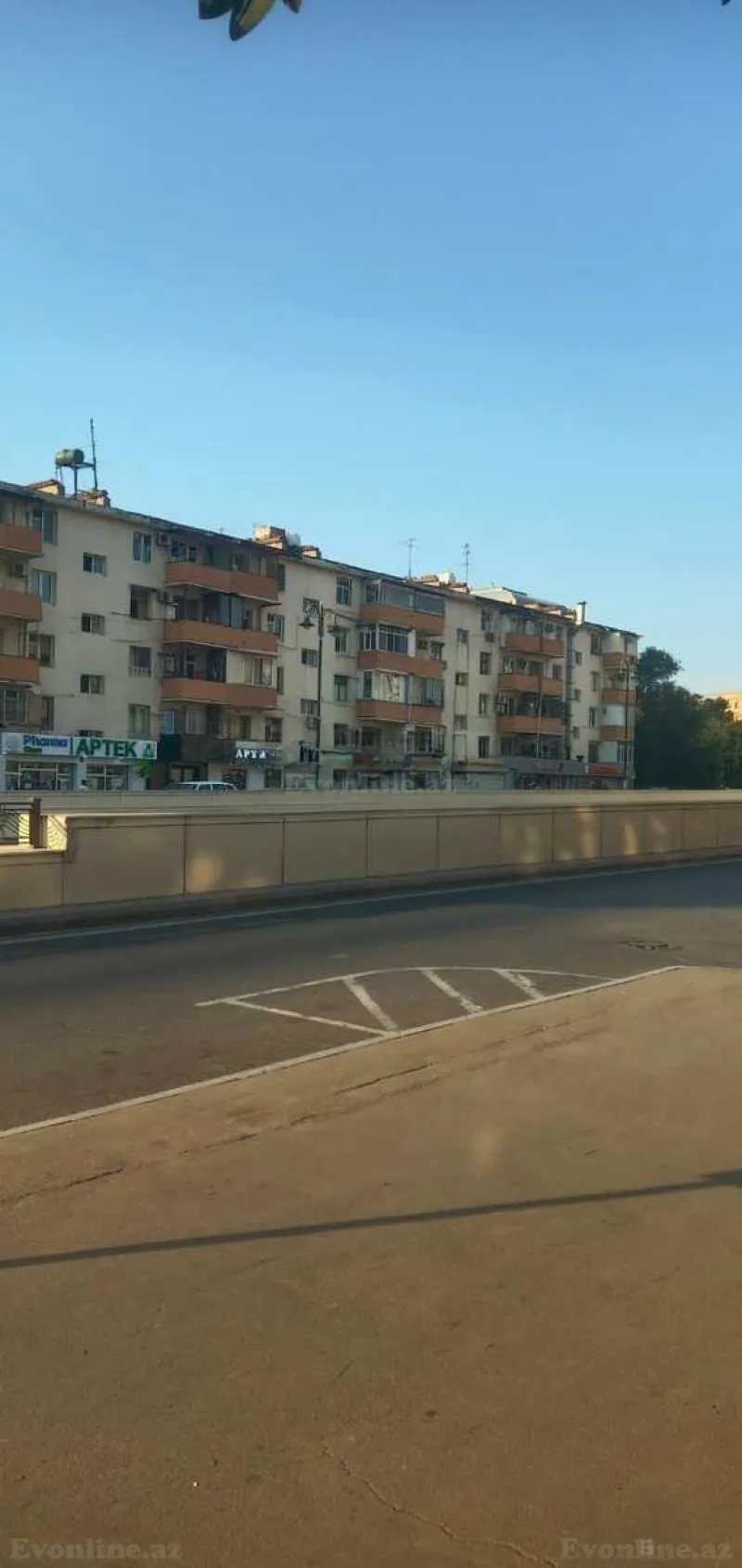 3 otaqlı köhnə tikili mənzil satılır — Gənclik m., Bakı - şəkil 9
