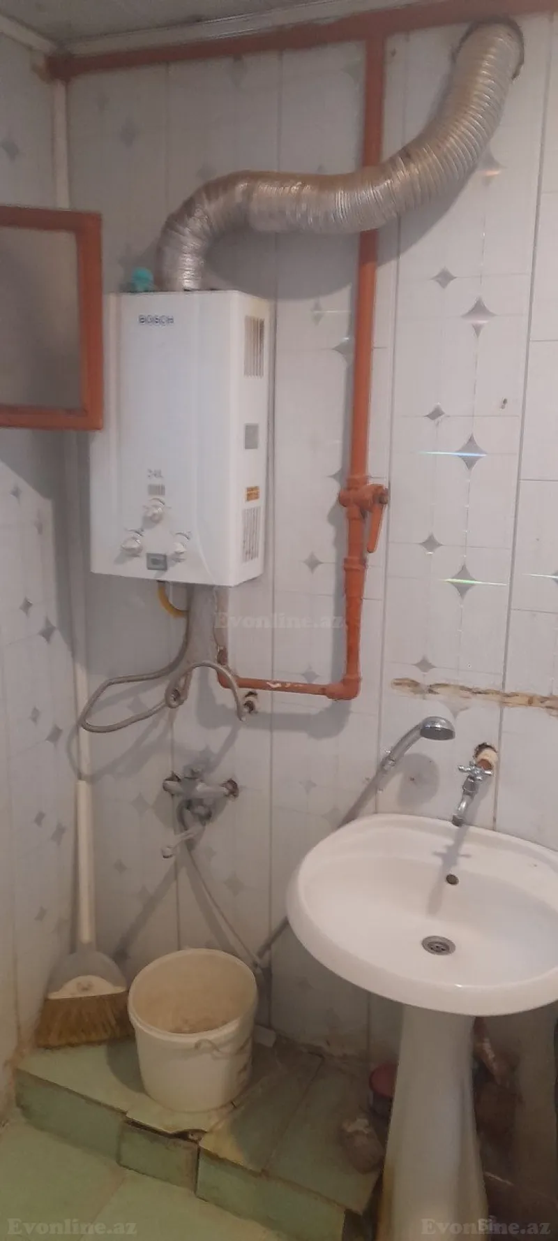 3 otaqlı Mənzil 65 m² 8-ci kilometr Kirayə verilir