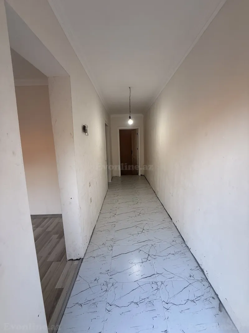 2 otaqlı Həyət evi 65 m² Binə Satılır
