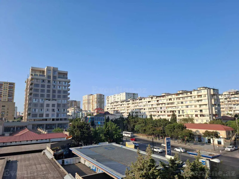 3 otaqlı Mənzil 102 m² Əhmədli m. Satılır