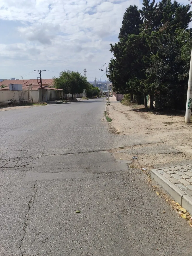 4 otaqlı həyət evi satılır — Əmircan, Bakı - şəkil 23