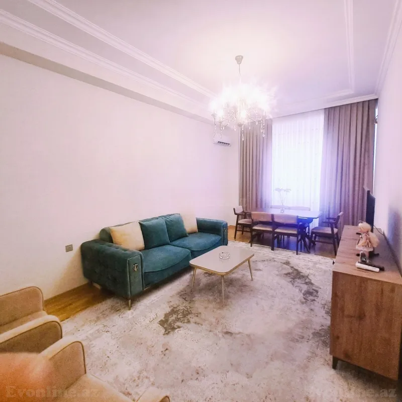 Bakı, Nizami r., Qara Qarayev m., 8-ci kilometrda 2 otaqlı mənzil satılır
