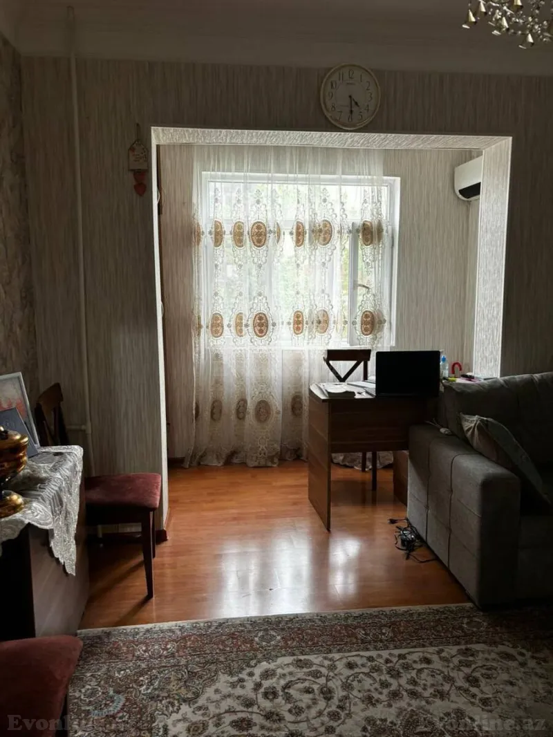 2 otaqlı köhnə tikili mənzil kirayə verilir — 8-ci mikrorayon, Bakı - şəkil 2