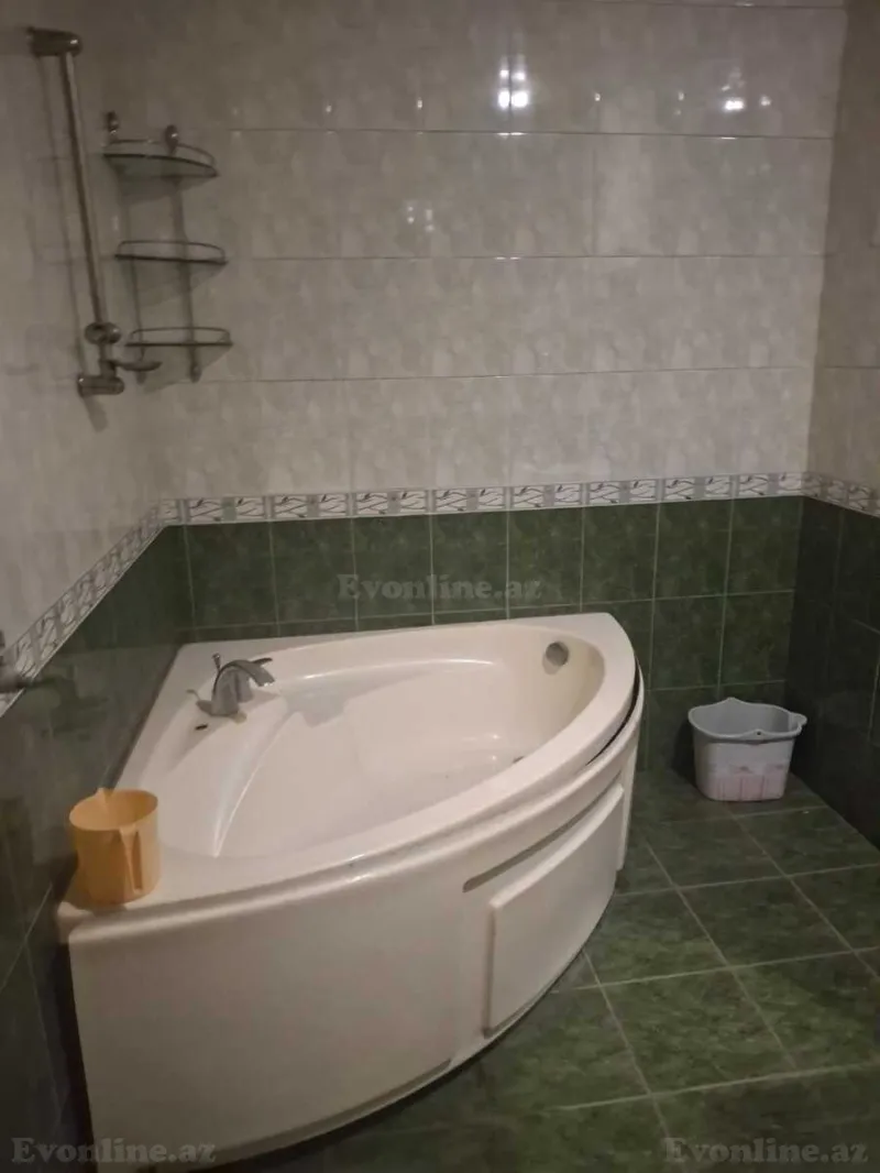 6 otaqlı həyət evi kirayə verilir — 6-cı mikrorayon, Bakı - şəkil 16