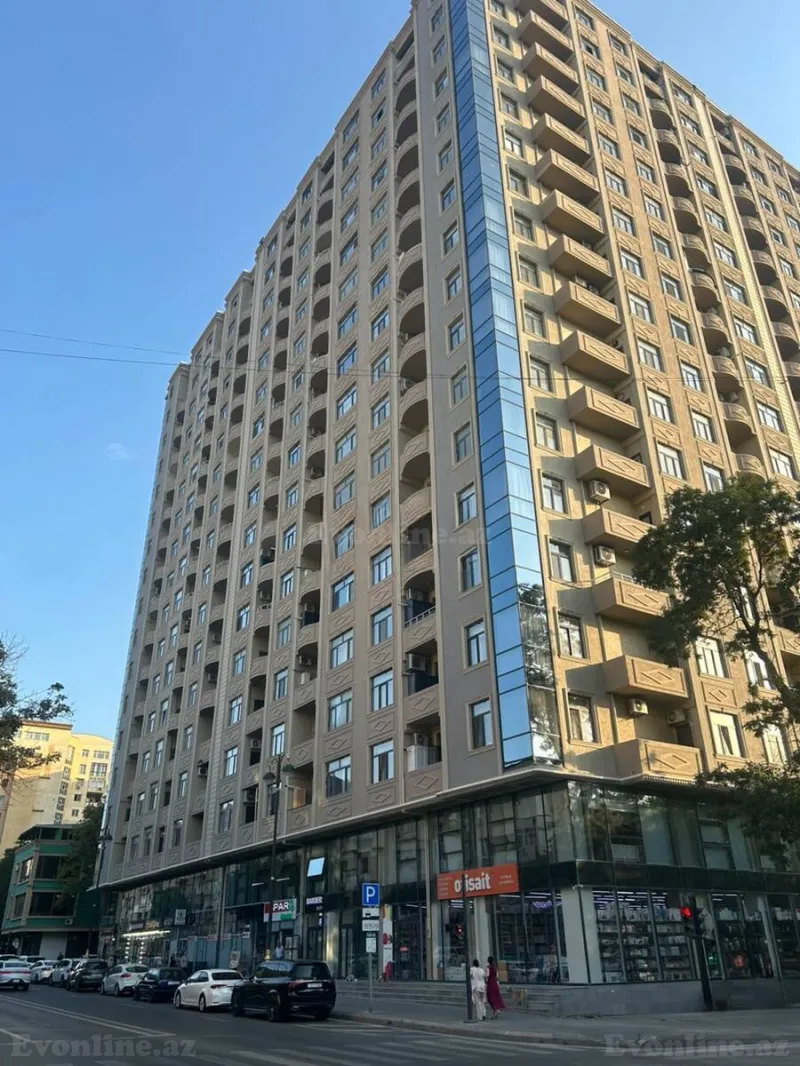 2 otaqlı Mənzil 90 m² 28 May m. Satılır