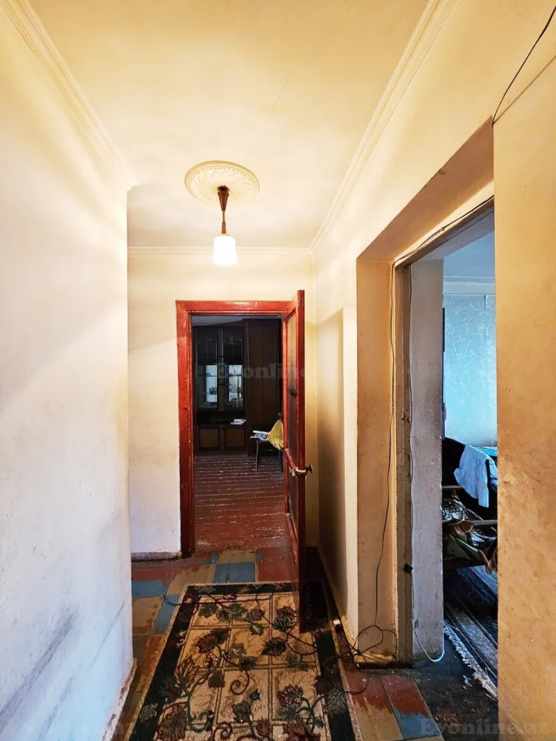 3 otaqlı köhnə tikili mənzil satılır — Qara Qarayev m., Bakı - şəkil 12