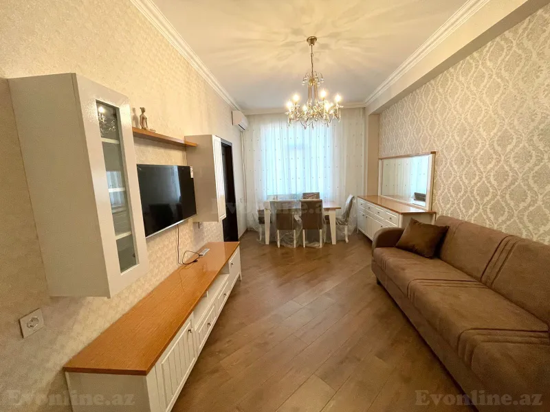 2 otaqlı Mənzil 90 m² 8-ci mikrorayon Kirayə verilir