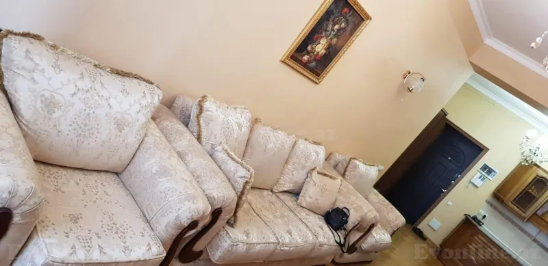2 otaqlı Mənzil 55 m² Xətai r. Kirayə verilir