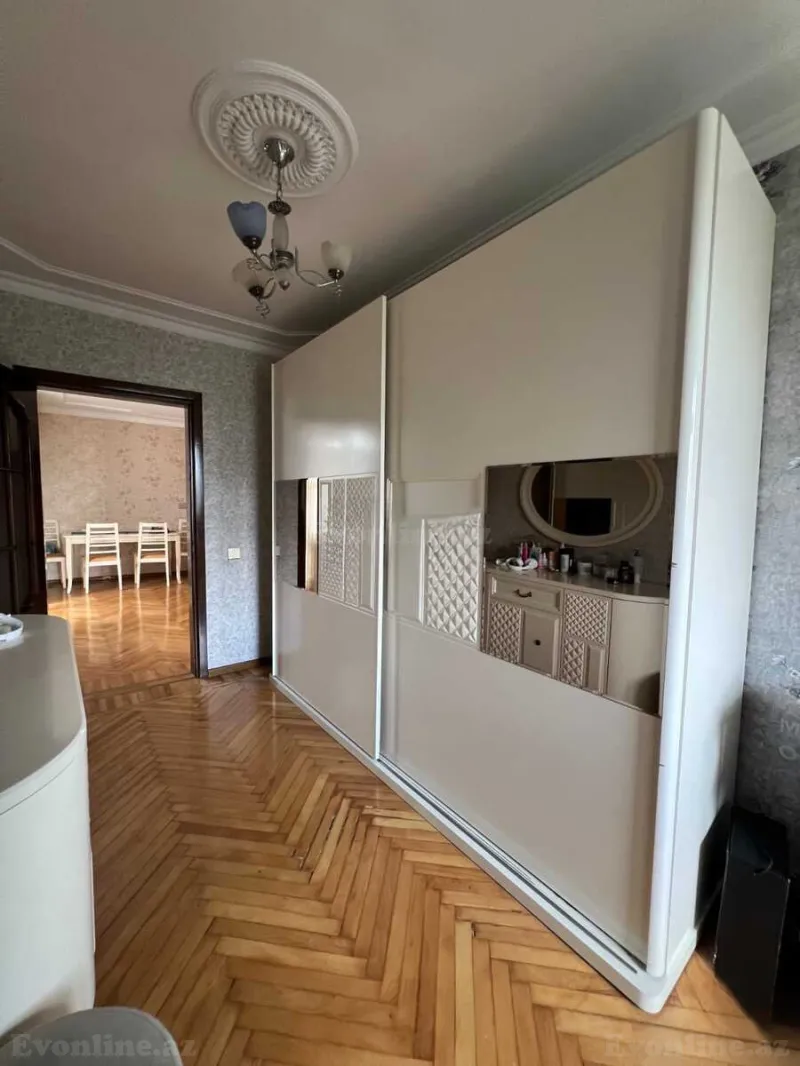 3 otaqlı köhnə tikili mənzil kirayə verilir — 20 Yanvar m., Bakı - şəkil 3