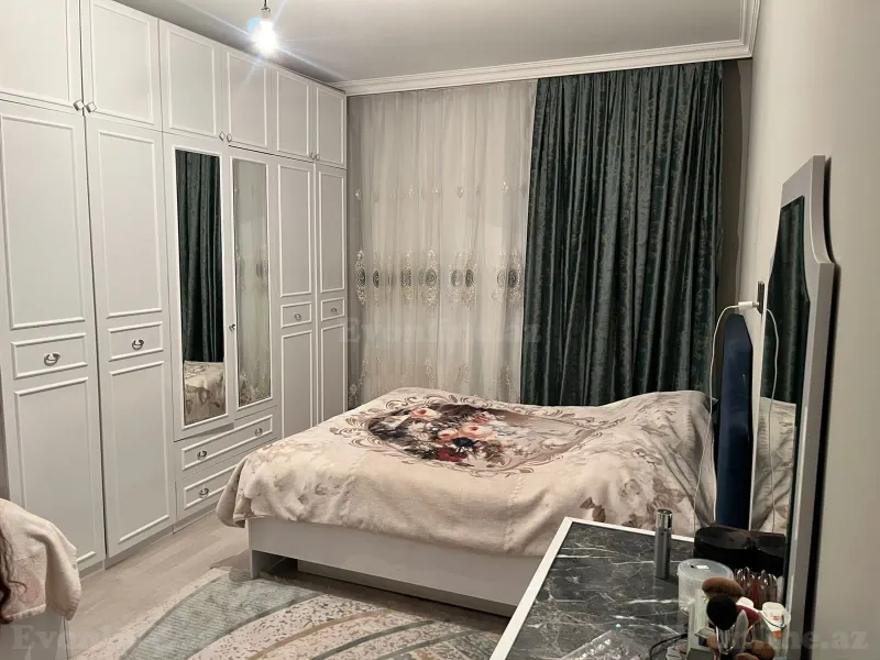 2 otaqlı Mənzil 80 m² 4-cü mikrorayon Kirayə verilir