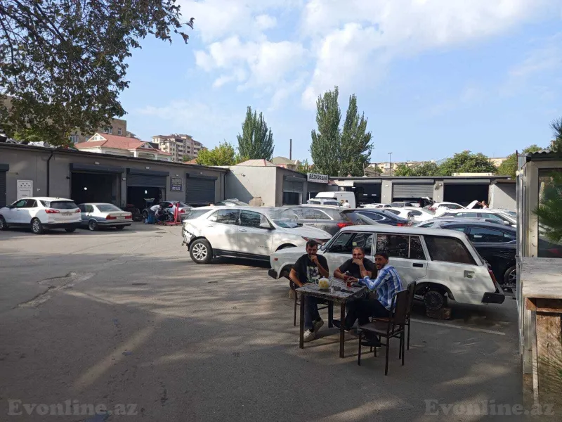 Obyekt 500 m² Bakıxanov Satılır