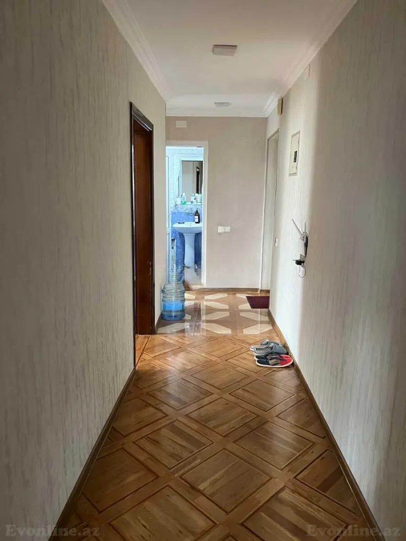 3 otaqlı köhnə tikili mənzil kirayə verilir — 20 Yanvar m., Bakı - şəkil 10