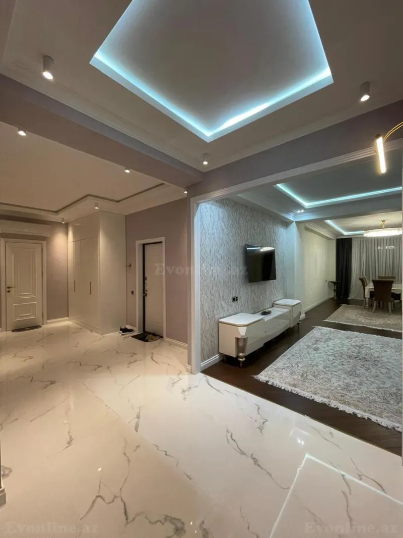 4 otaqlı köhnə tikili mənzil satılır — 8-ci mikrorayon, Bakı - şəkil 3