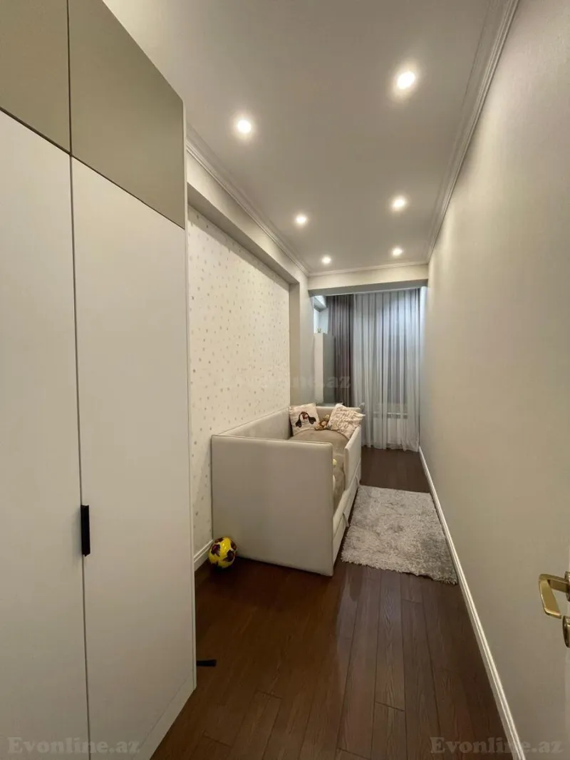 4 otaqlı köhnə tikili mənzil satılır — 8-ci mikrorayon, Bakı - şəkil 10