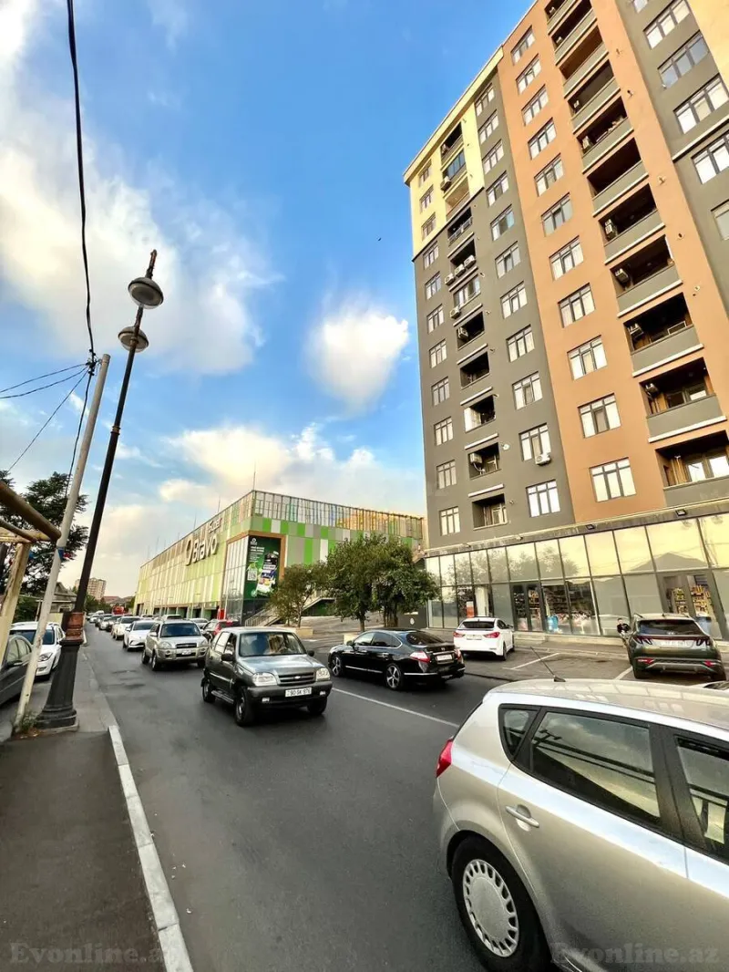 3 otaqlı yeni tikili mənzil satılır — Yeni Günəşli, Bakı - şəkil 3