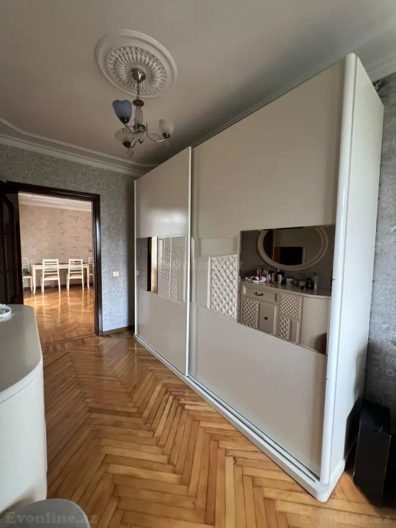 3 otaqlı köhnə tikili mənzil kirayə verilir — 20 Yanvar m., Bakı - şəkil 7