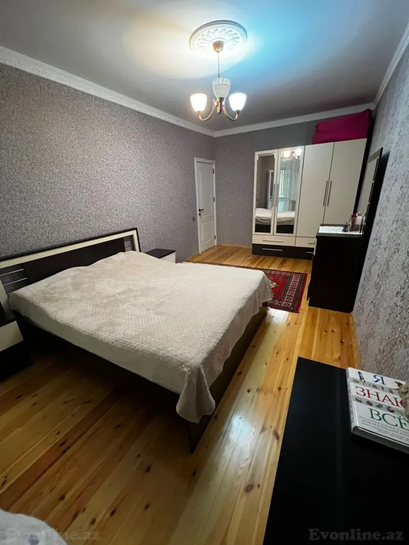 3 otaqlı köhnə tikili mənzil satılır — Qaraçuxur, Bakı - şəkil 3