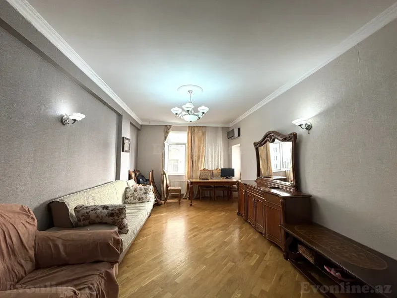 3 otaqlı Mənzil 105 m² Əhmədli Satılır