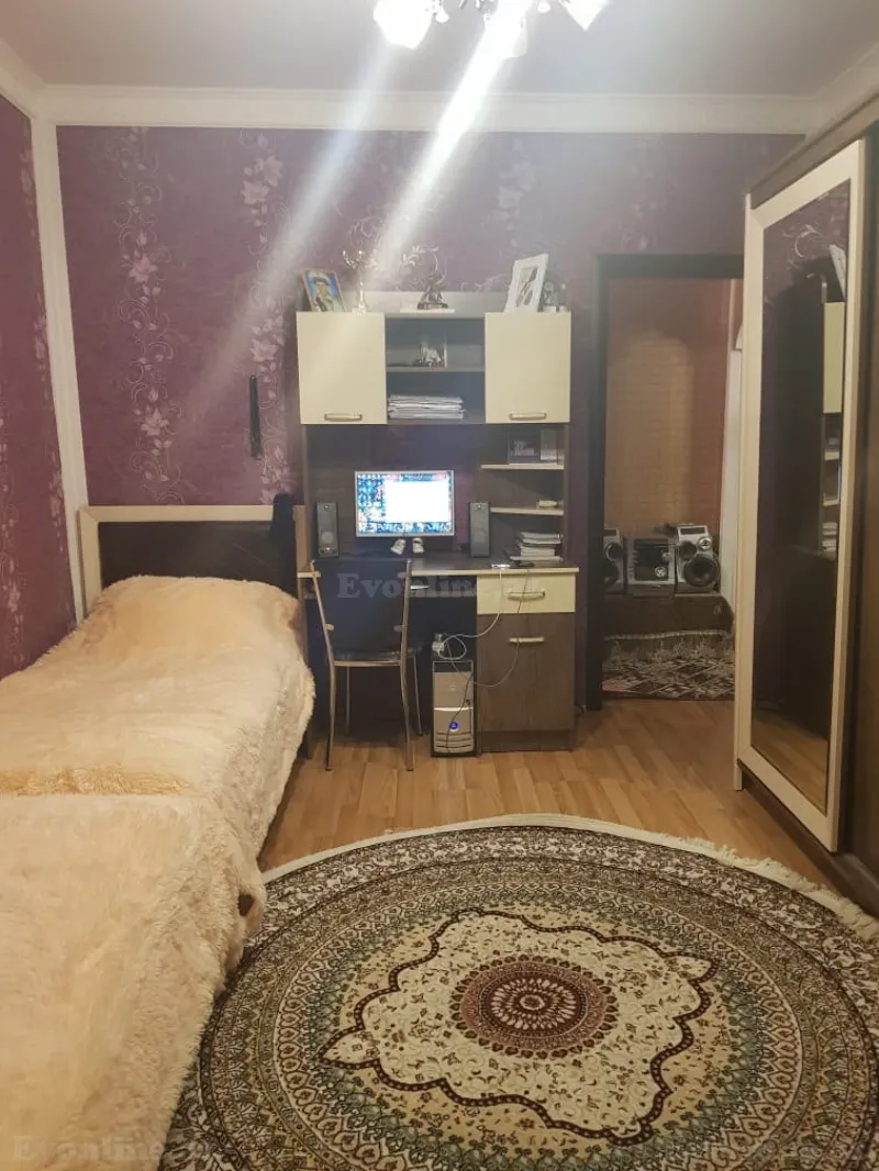 3 otaqlı köhnə tikili mənzil satılır — Bakıxanov, Bakı - şəkil 9