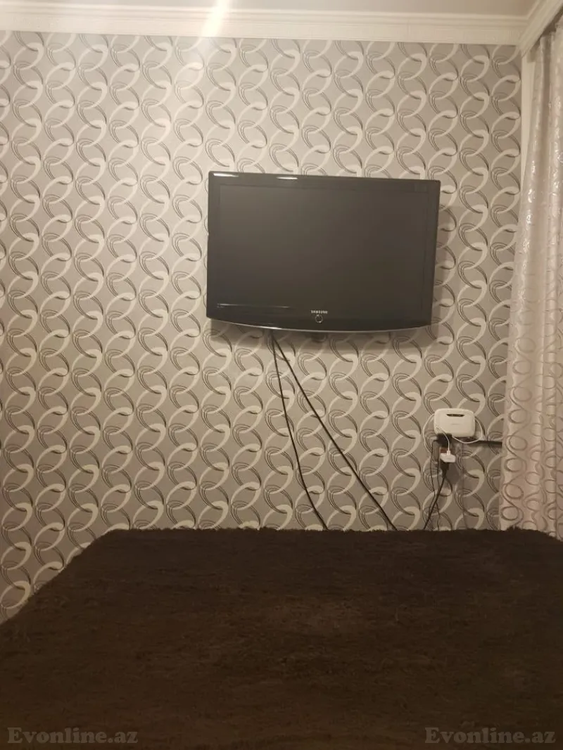 3 otaqlı köhnə tikili mənzil satılır — Bakıxanov, Bakı - şəkil 15