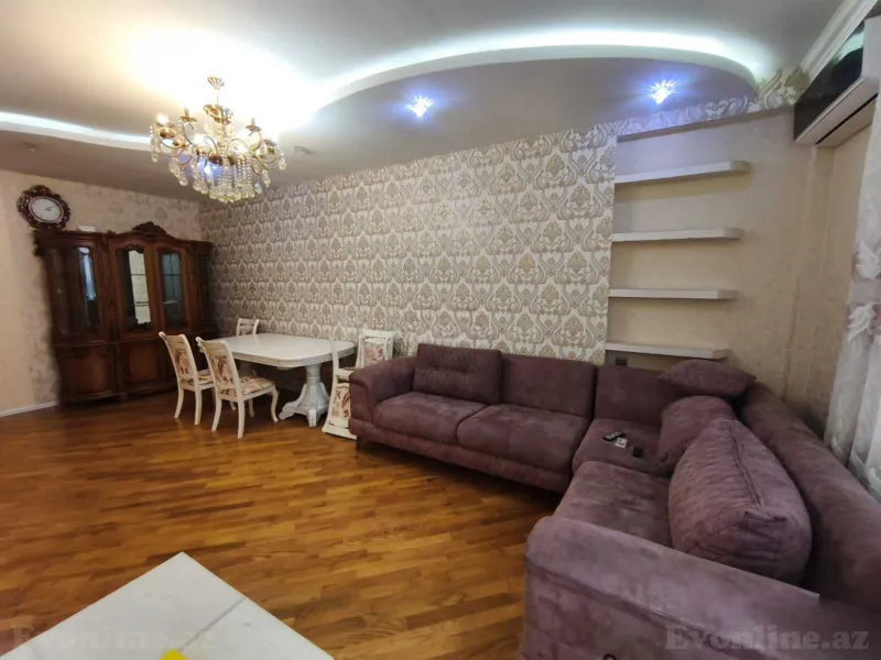 3 otaqlı Mənzil 75 m² Neftçilər m. Kirayə verilir