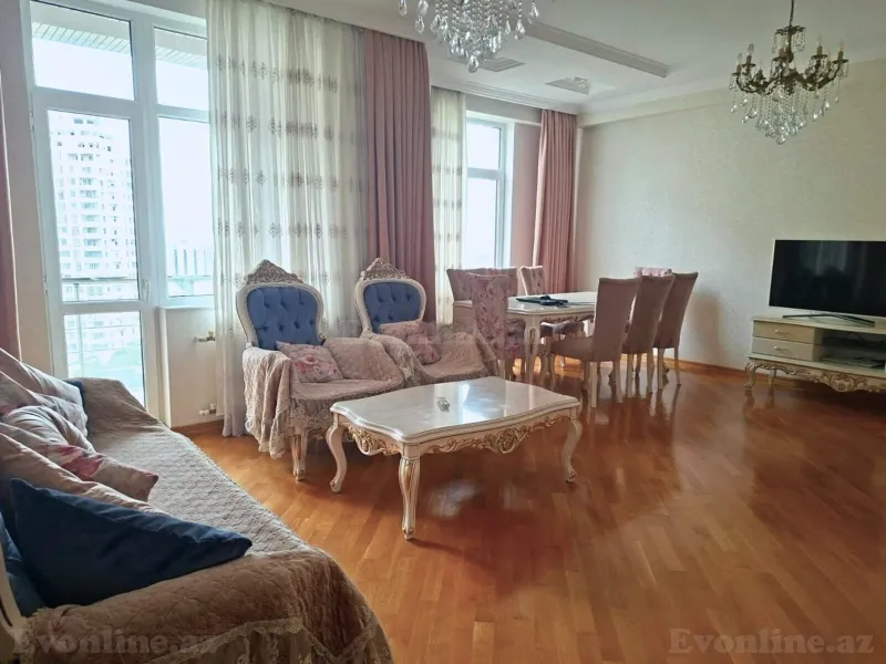 3 otaqlı Mənzil 120 m² 20 Yanvar m. Satılır