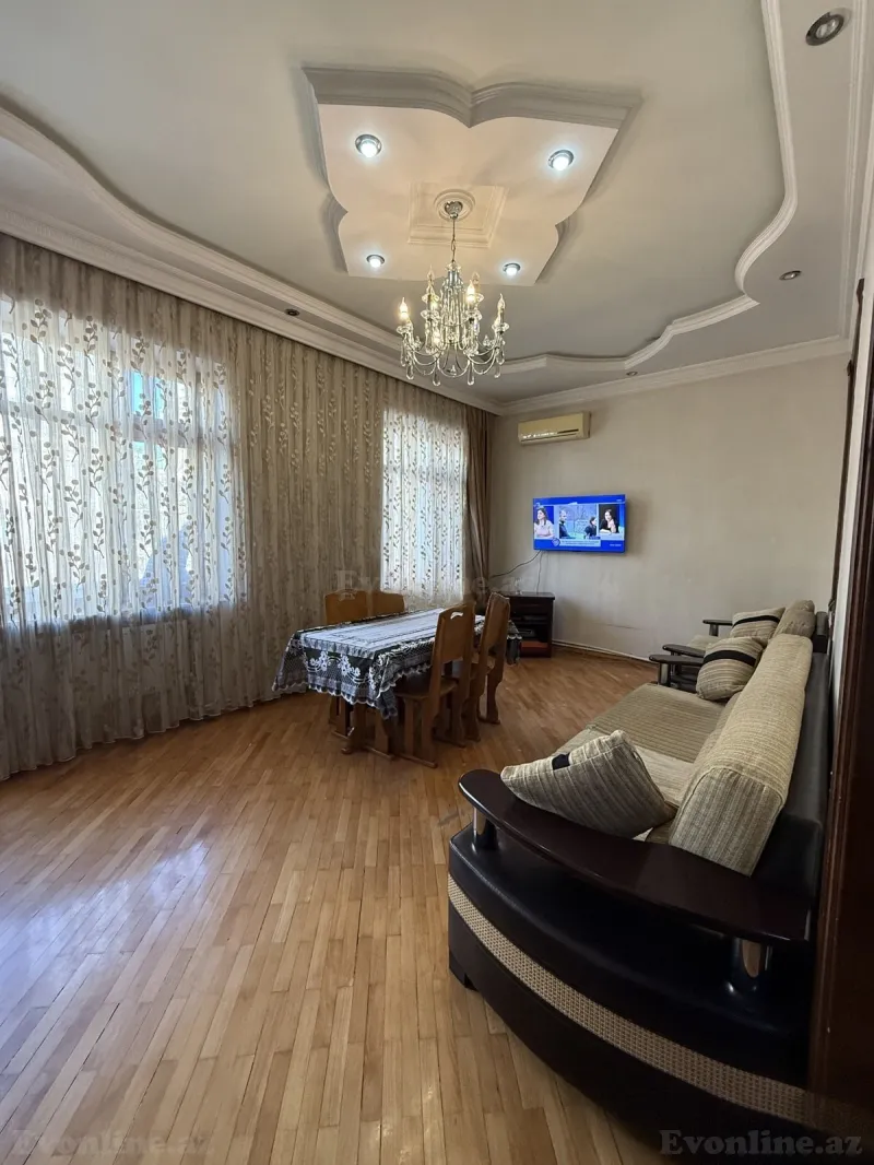 4 otaqlı köhnə tikili mənzil satılır — Nərimanov r., Bakı