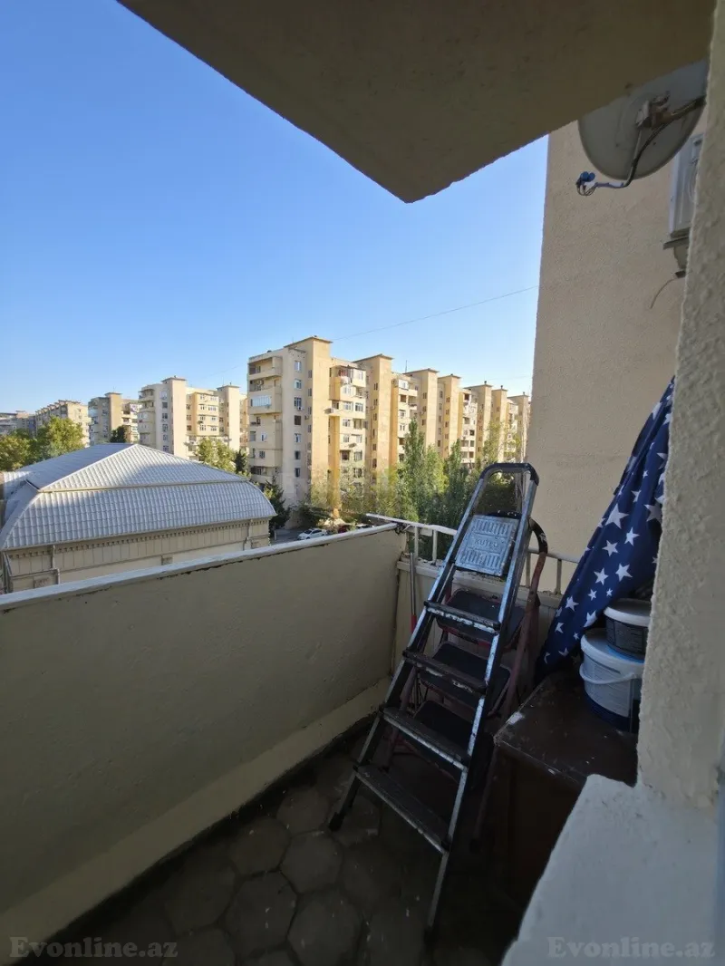 3 otaqlı köhnə tikili mənzil satılır — Bakıxanov, Bakı - şəkil 13