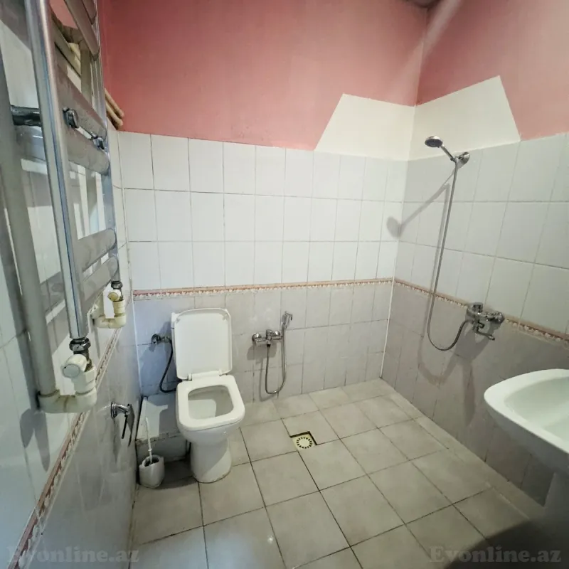 4 otaqlı həyət evi kirayə verilir — 8 Noyabr m., Bakı - şəkil 7