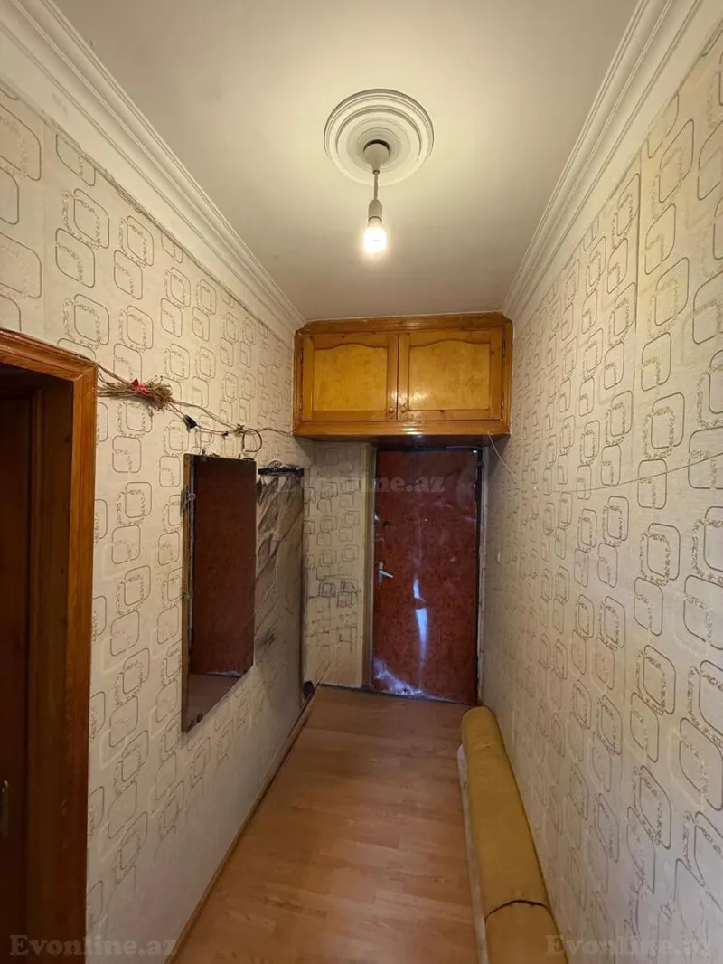 2 otaqlı köhnə tikili mənzil satılır — Qaraçuxur, Bakı - şəkil 2