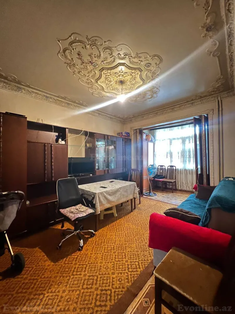 2 otaqlı köhnə tikili mənzil satılır — 1-ci mikrorayon, Bakı - şəkil 2