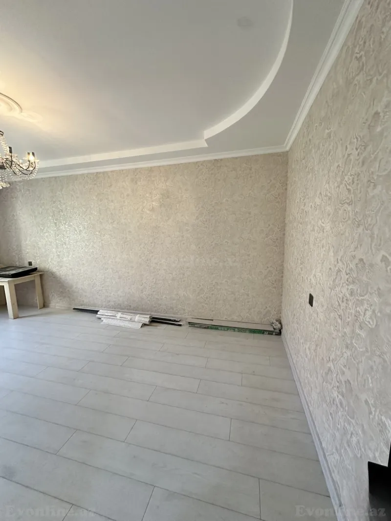 2 otaqlı köhnə tikili mənzil satılır — Abşeron r., Bakı - şəkil 2