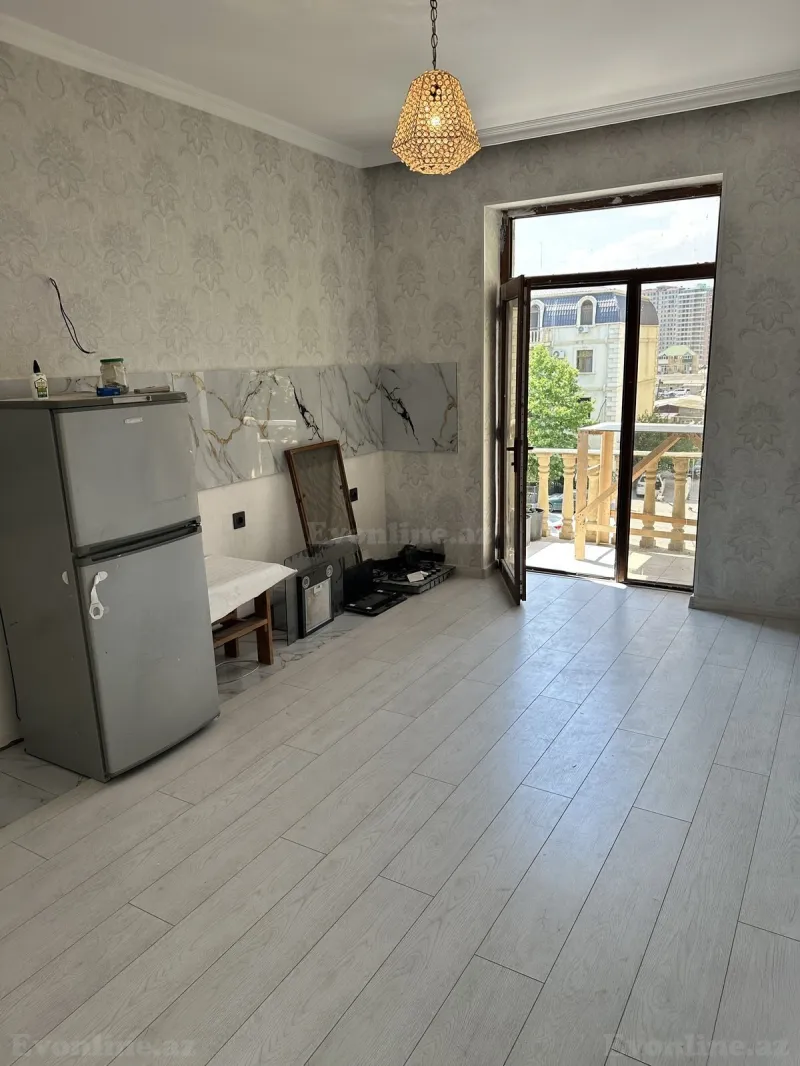 2 otaqlı köhnə tikili mənzil satılır — Abşeron r., Bakı - şəkil 10