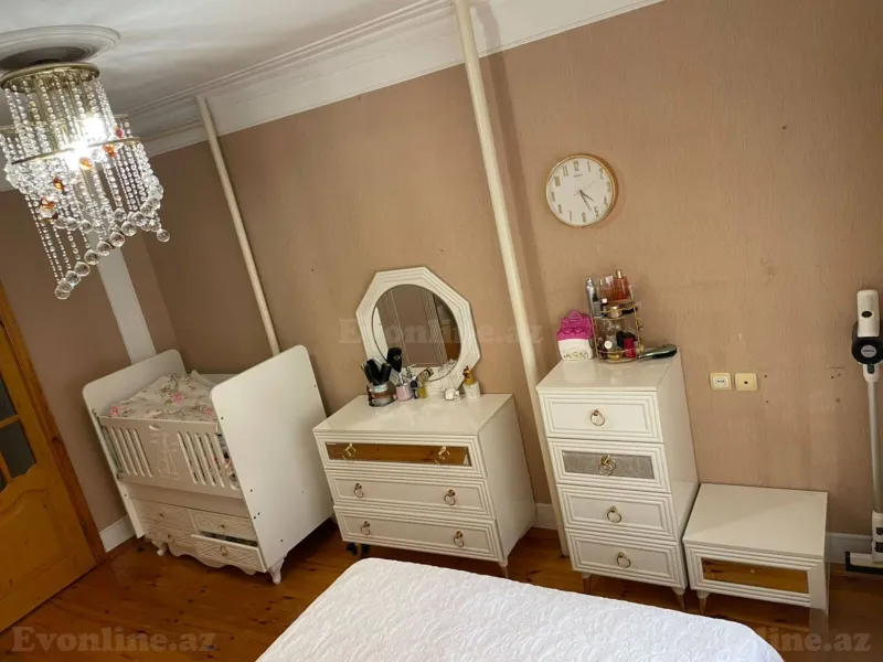 3 otaqlı köhnə tikili mənzil satılır — 9-cu mikrorayon, Bakı - şəkil 4