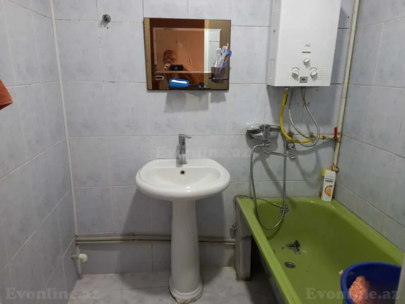 2 otaqlı köhnə tikili mənzil satılır — Lökbatan, Bakı - şəkil 5