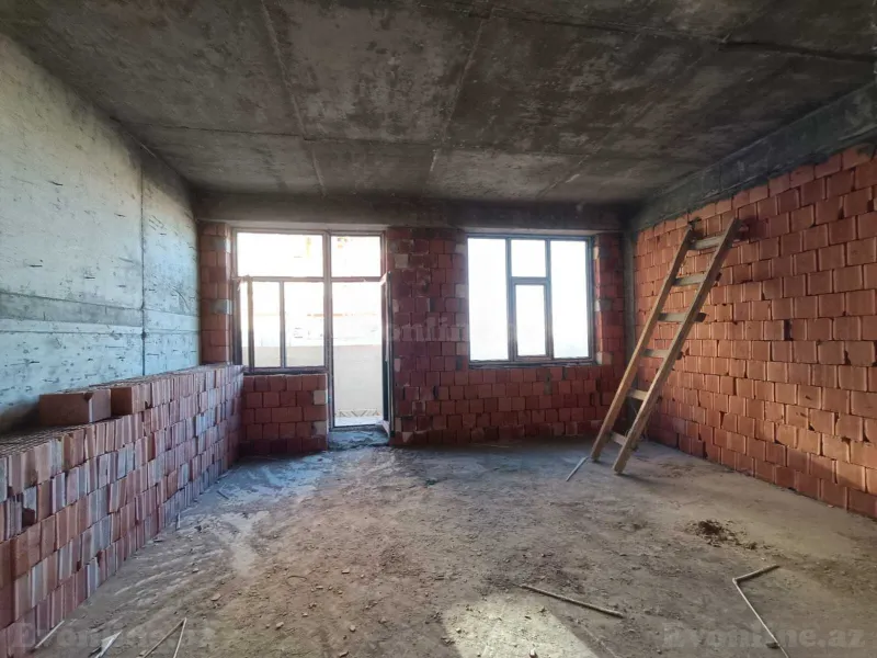 2 otaqlı Mənzil 77 m² 28 May m. Satılır