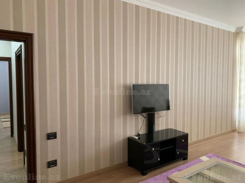 2 otaqlı yeni tikili mənzil kirayə verilir — Xətai r., Bakı - şəkil 3