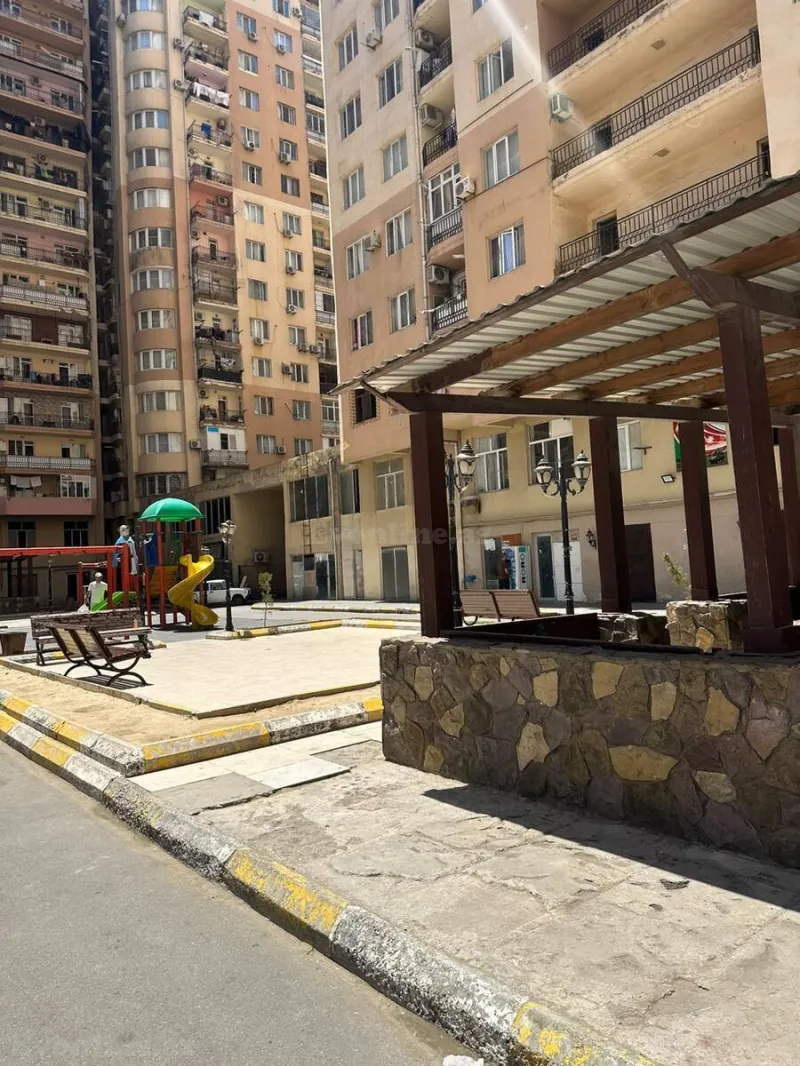3 otaqlı yeni tikili mənzil satılır — Yeni Yasamal, Bakı - şəkil 12