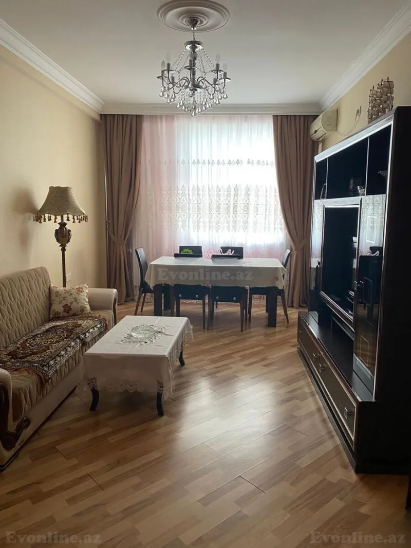 Bakı, Xətai r., Həzi Aslanov m.da 2 otaqlı mənzil satılır