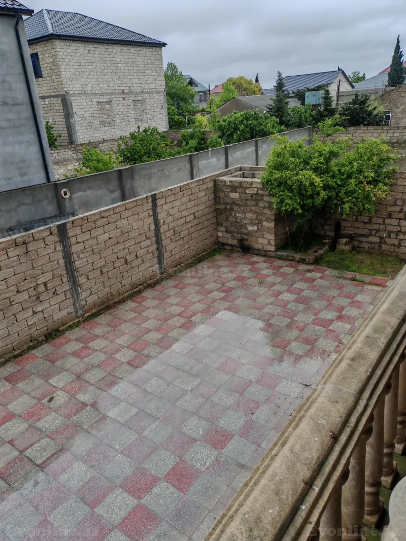 8 otaqlı Həyət evi 300 m² Mərdəkan Satılır
