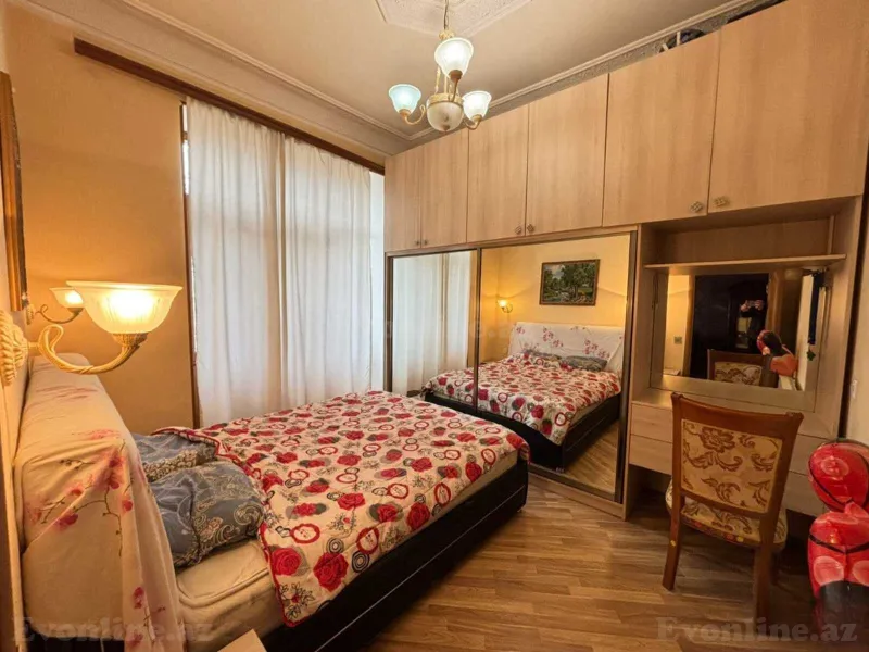 Bakı, Səbail r.da 2 otaqlı mənzil kirayə verilir
