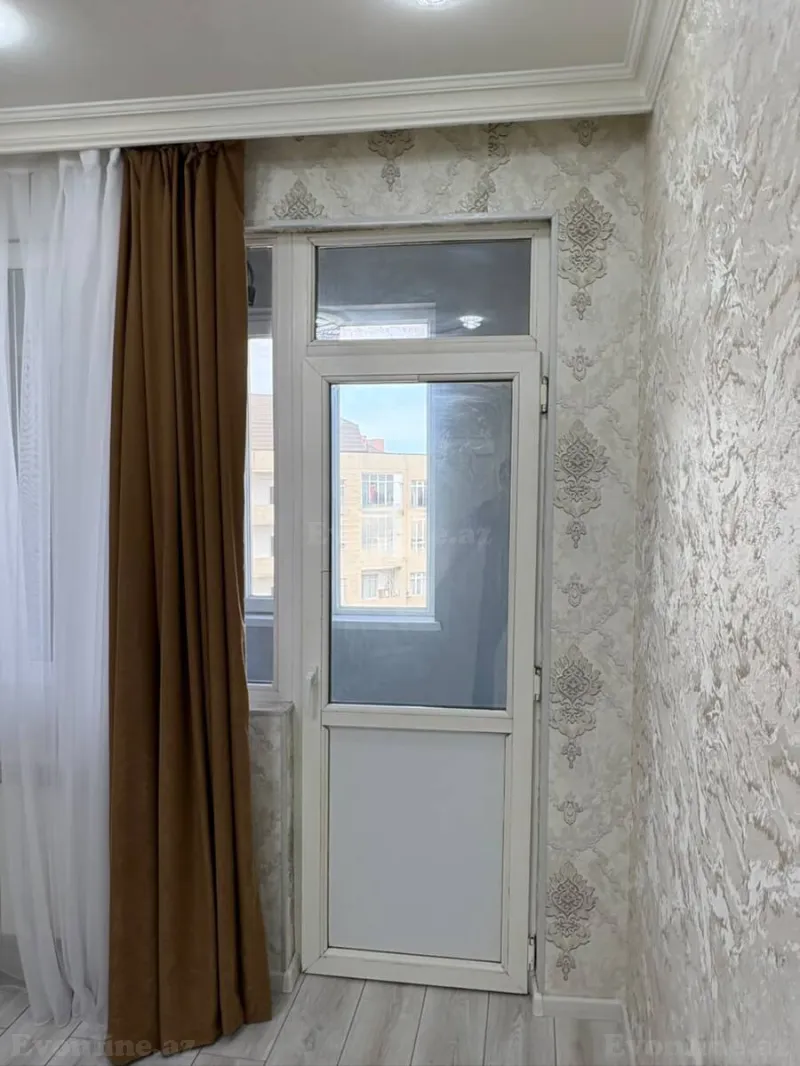 2 otaqlı yeni tikili mənzil satılır — Yeni Yasamal, Bakı - şəkil 9