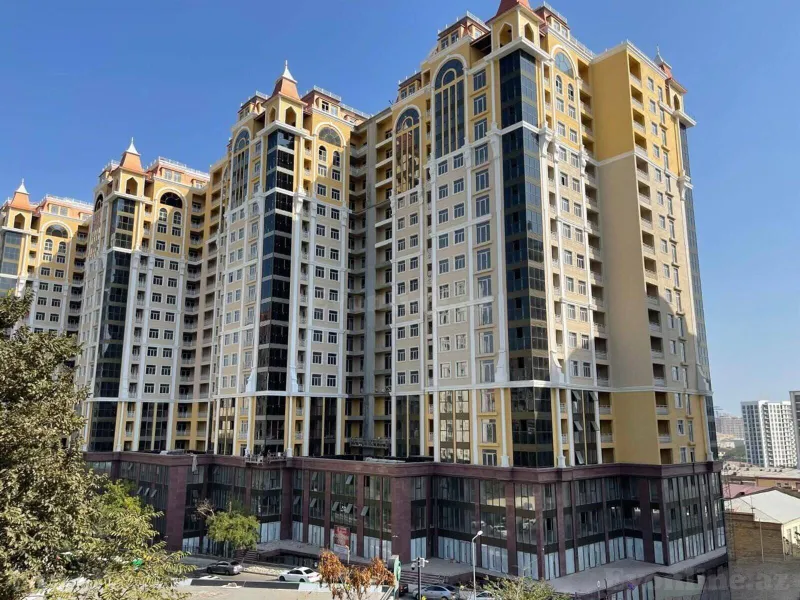 Bakı, Nərimanov r., 28 May m.da 3 otaqlı mənzil satılır
