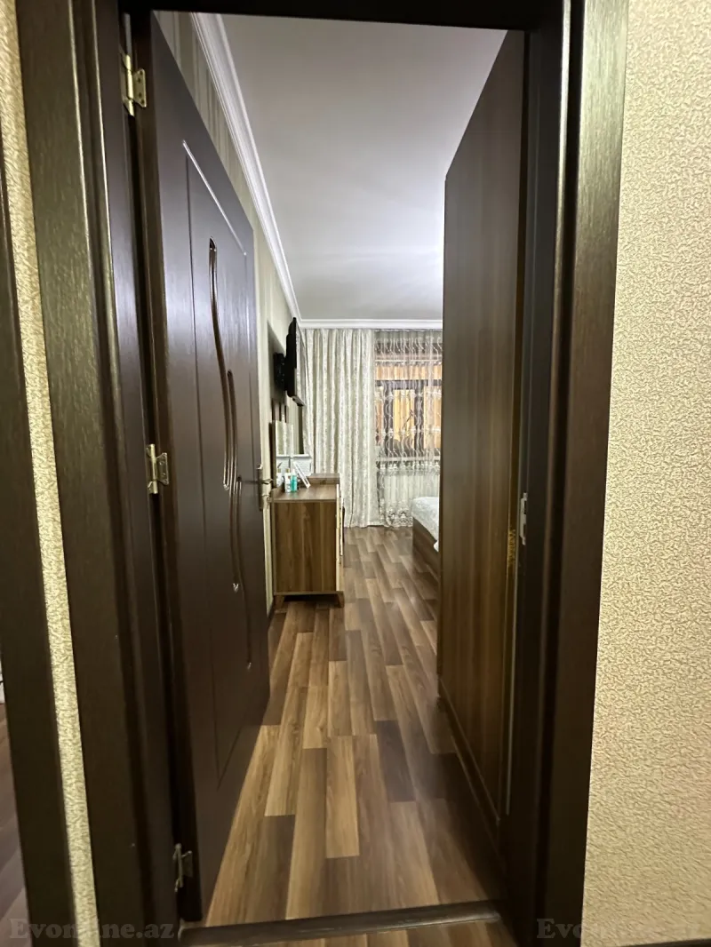 3 otaqlı köhnə tikili mənzil satılır — Bakıxanov, Bakı - şəkil 11