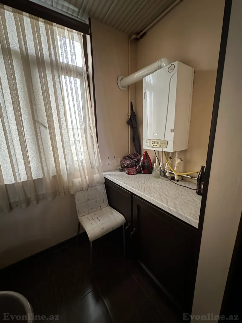3 otaqlı köhnə tikili mənzil satılır — Bakıxanov, Bakı - şəkil 15
