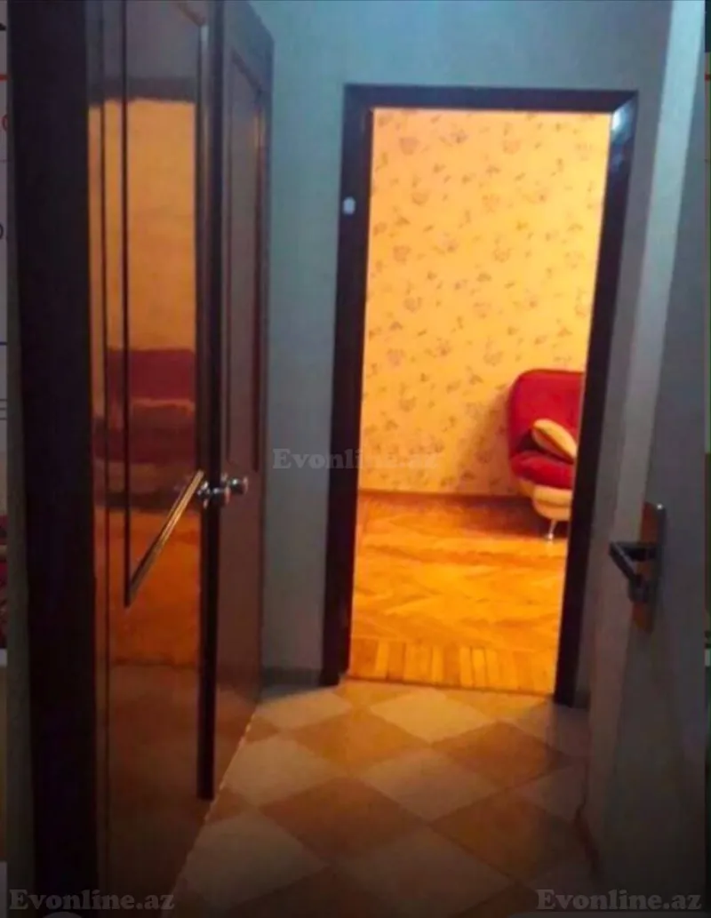 2 otaqlı köhnə tikili mənzil kirayə verilir — İnşaatçılar m., Bakı - şəkil 5